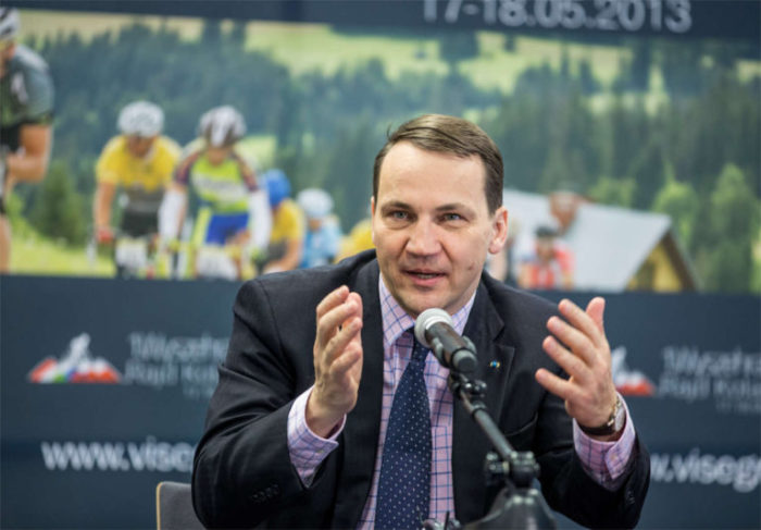 Radosław Sikorski, lengyel külügyminiszter a varsói sajtótájékoztatón (Fotó: Lengyel Köztársaság Külügyminisztérium)